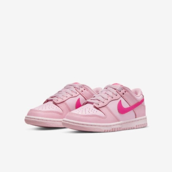 Dunk Low GS ‘Triple Pink’ - Picture 1 of 6